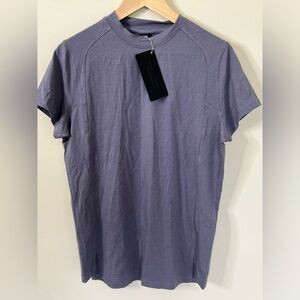 Alphalete T-shirt size Small New with Tags Purple